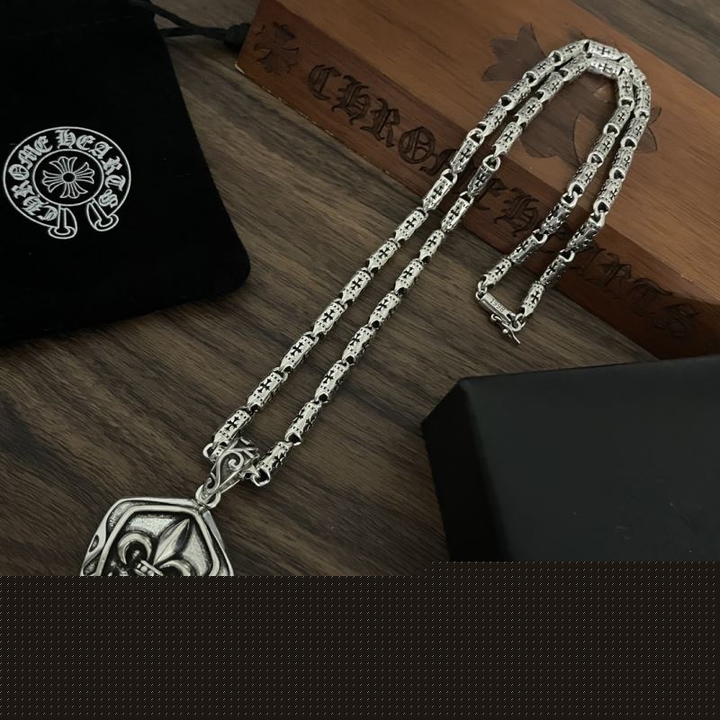 Ch**me He**ts necklaces